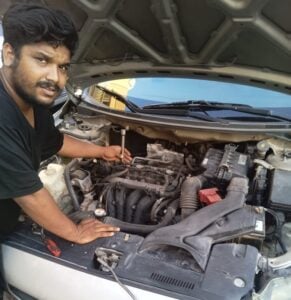 car mechanical service by car fix pro dubai mechanic.jpg