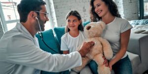 doctor at home in dubai 10.jpg